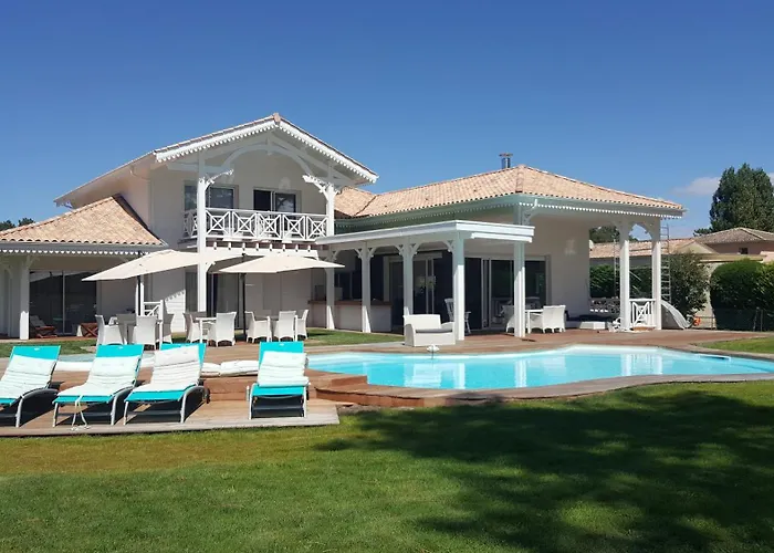 Villa Bora BoraVilla